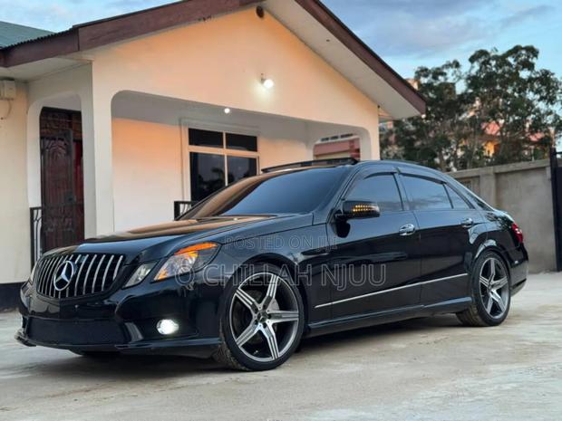 Mercedes-Benz E250 2010 Black
