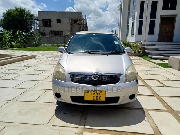 Toyota Corolla Spacio 2003 Silver