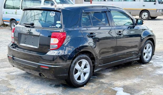 Toyota IST 2009 Black