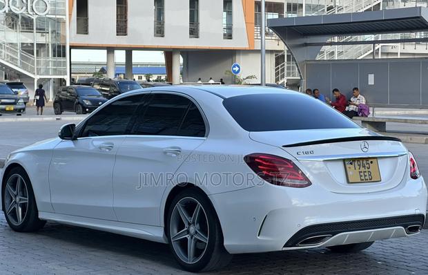 Mercedes-Benz C180 2015 White