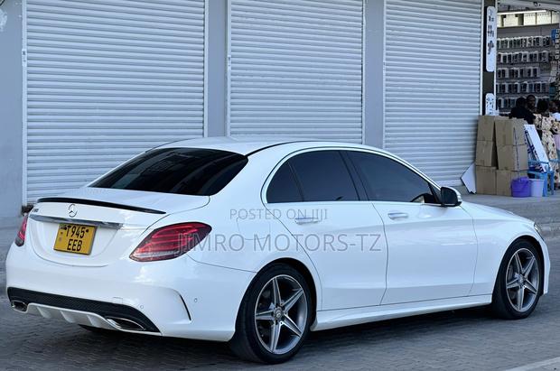 Mercedes-Benz C180 2015 White