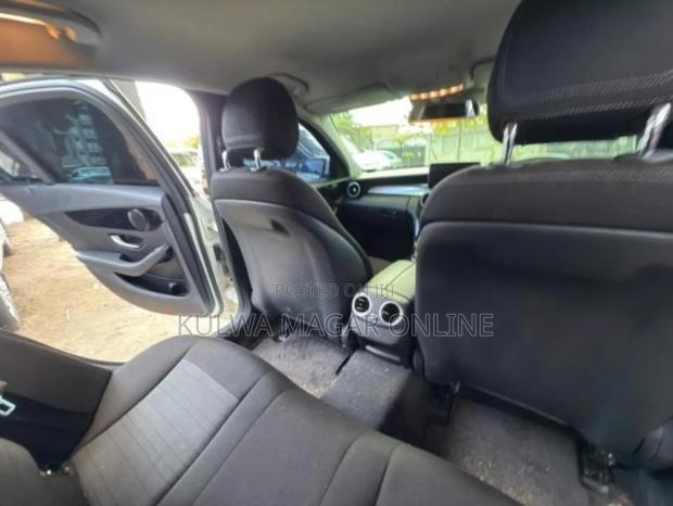 Mercedes-Benz C200 2015 White