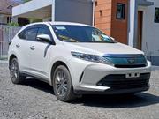 Toyota Harrier 2.0 2018 White for sale