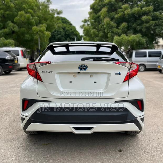 Toyota C-HR 2017 Pearl