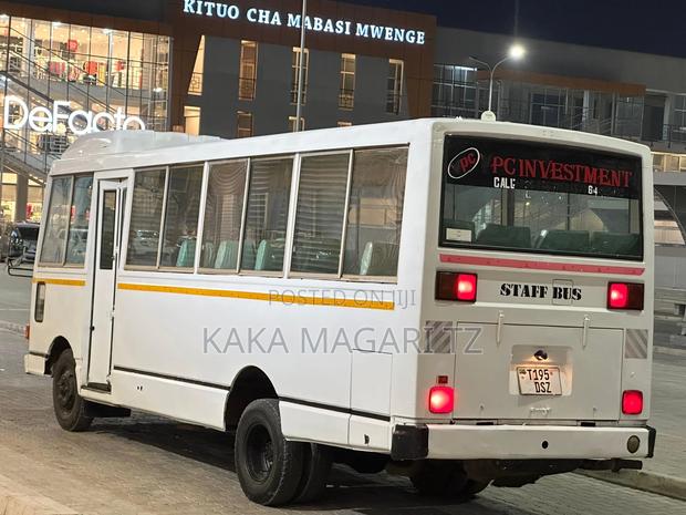 Hino Hino Dutro 2014 White