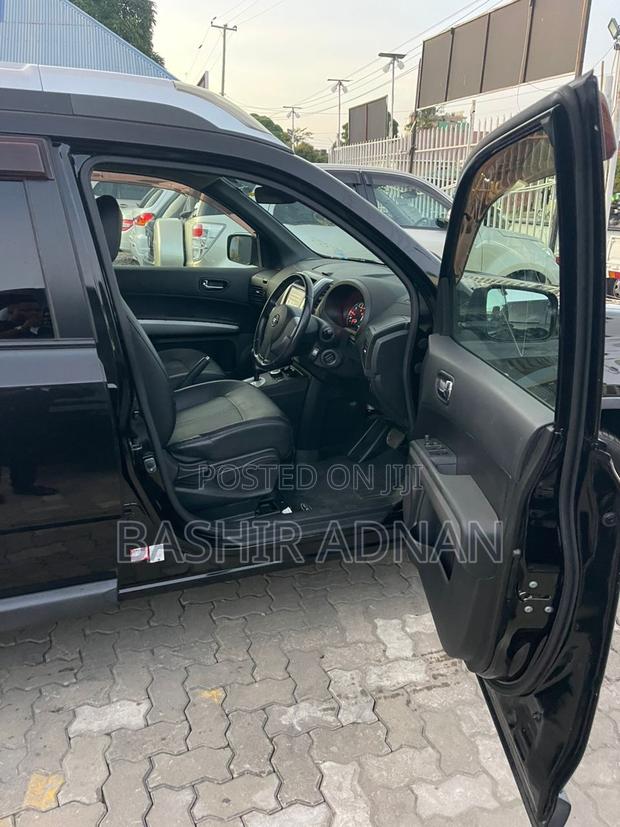 Nissan X-Trail 2.0 Petrol XE 2012 Black