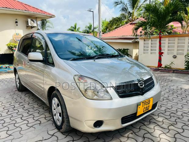 Toyota Corolla Spacio 2003 Silver