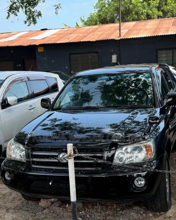 Toyota Kluger 2004 Black
