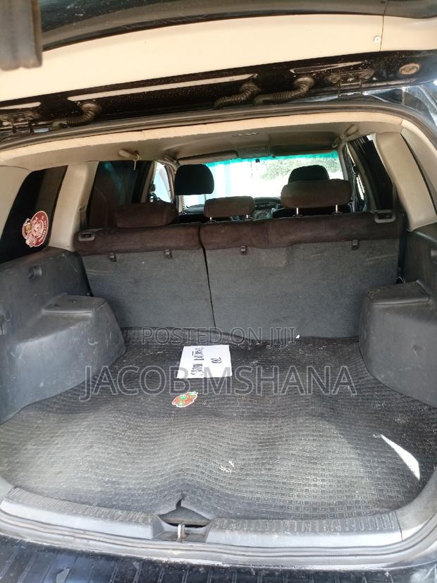 Toyota Kluger 2002 Black