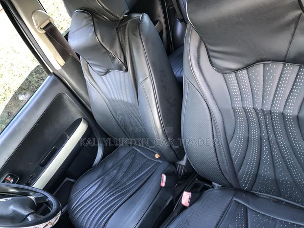Toyota Land Cruiser 2005 Gray