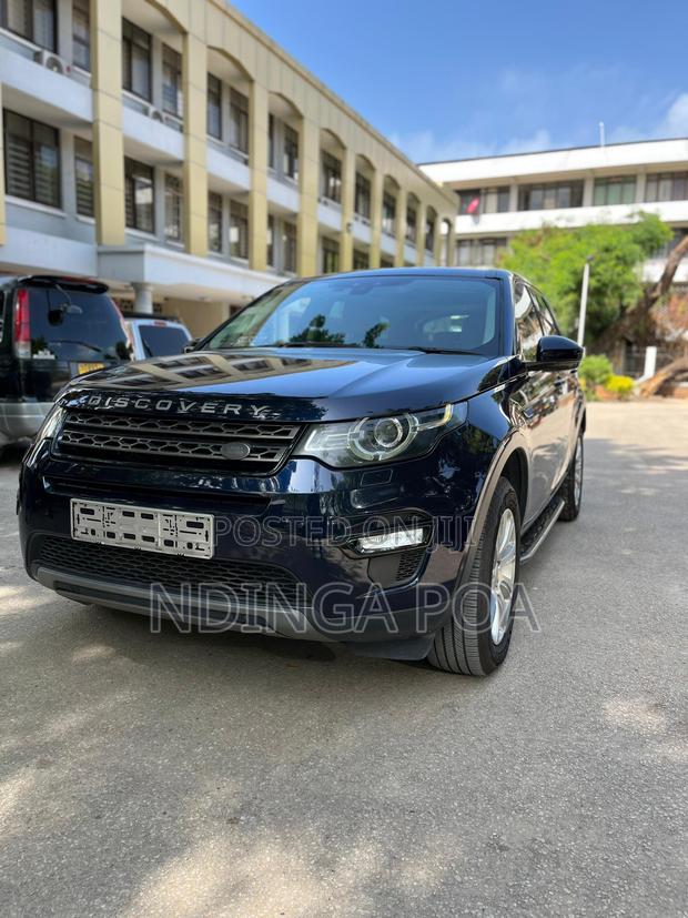 Land Rover Discovery Sport SE 2016 Blue