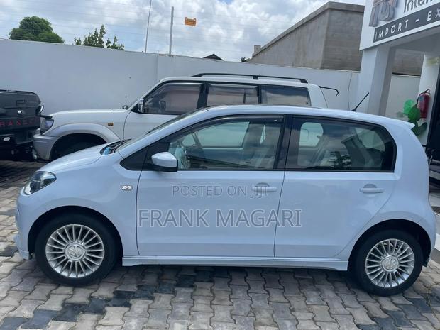 Volkswagen Up 2013 Blue