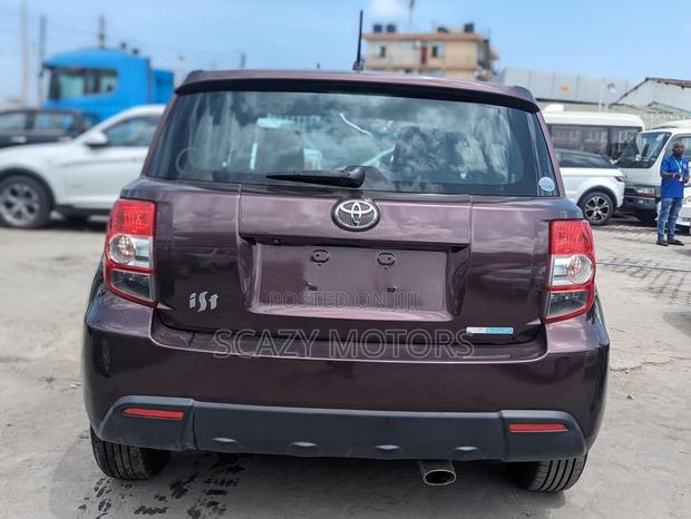 Toyota IST 2008 Brown