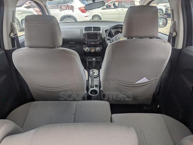 Toyota IST 2008 Brown