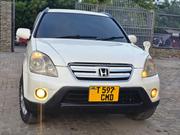 Honda CR-V 2004 White for sale