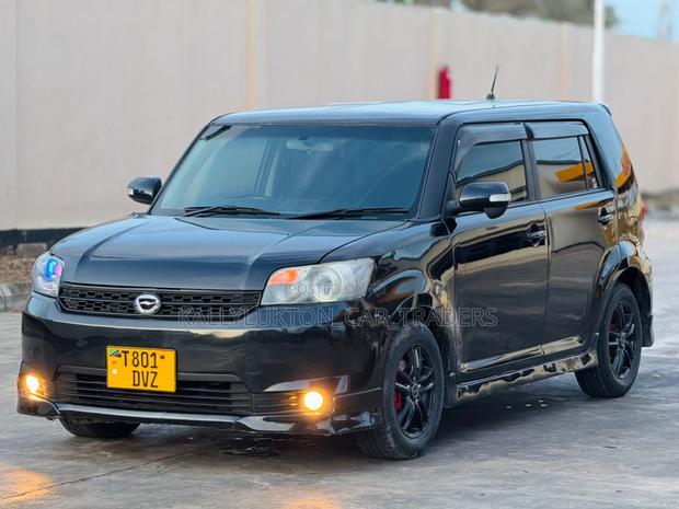 Toyota Corolla Rumion 2010 Black