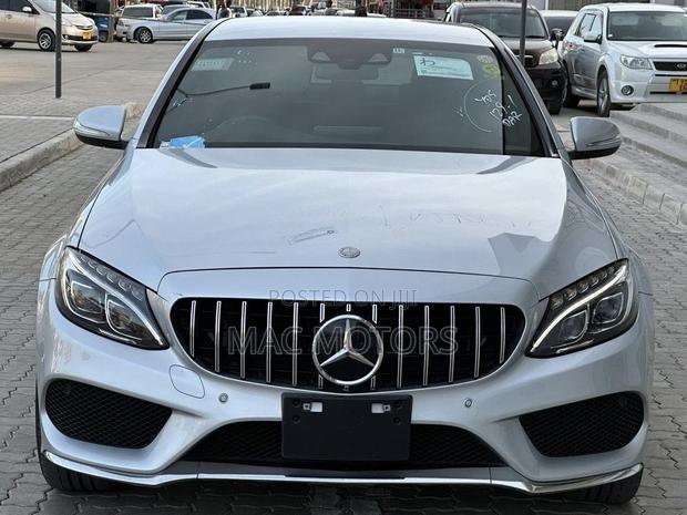 Mercedes-Benz C200 2014 Silver