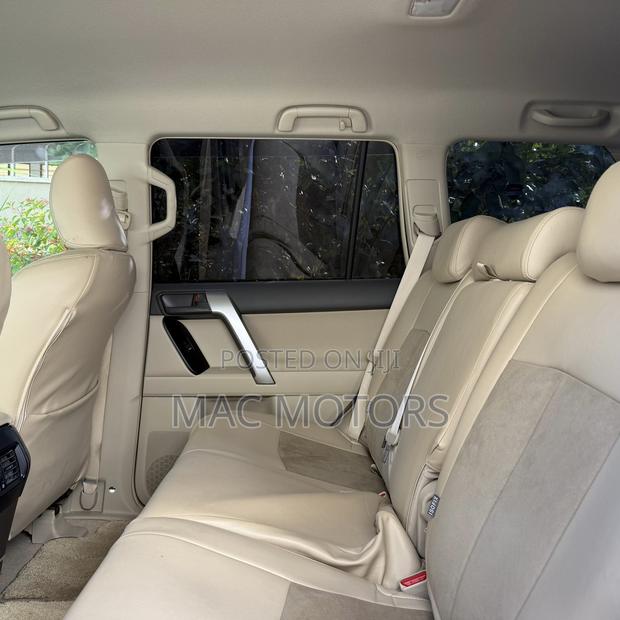 Toyota Land Cruiser Prado 2.8 2020 White