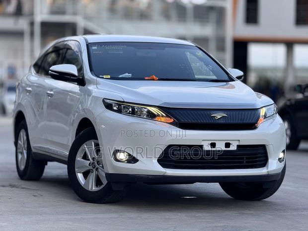 Toyota Harrier 2.0 2014 White