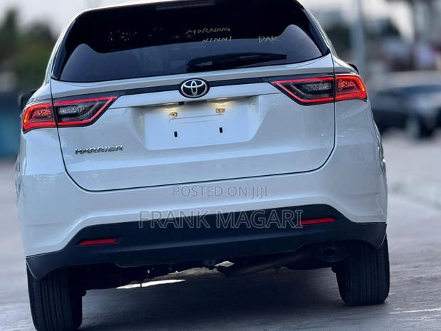 Toyota Harrier 2.0 2014 White