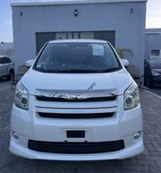 Toyota Noah 2.0 143hp FWD (7 Seater) 2009 White for sale