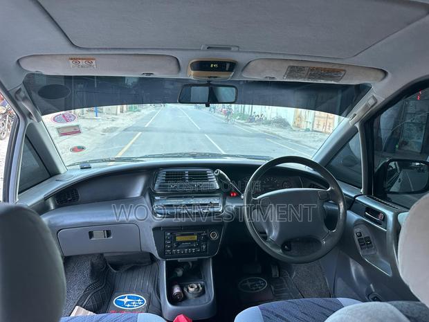 Toyota Estima 2000 Silver