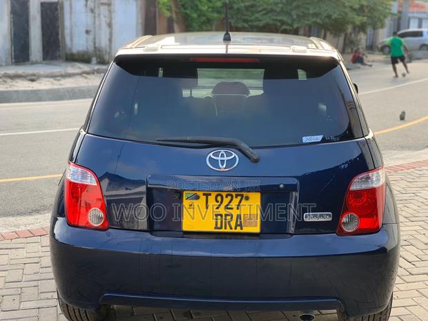 Toyota IST 2006 Blue