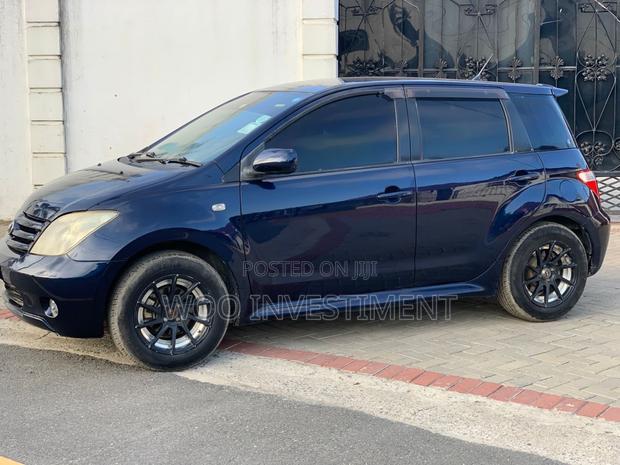 Toyota IST 2006 Blue