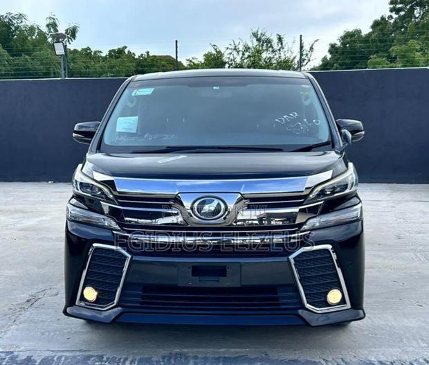Toyota Vellfire 2017 Black