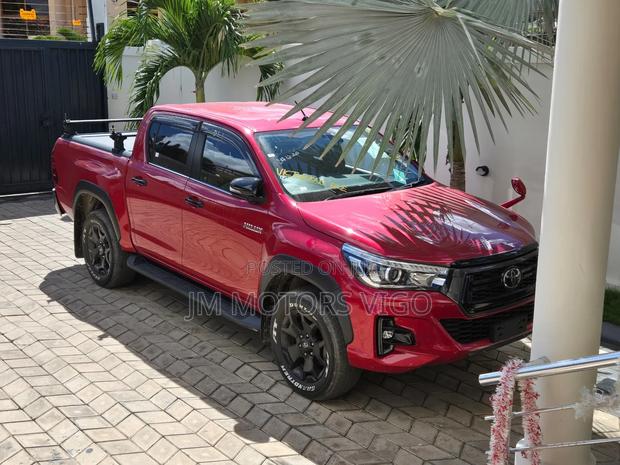 Toyota Hilux 2018 Red