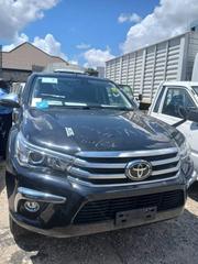 Toyota Hilux 2018 Black for sale