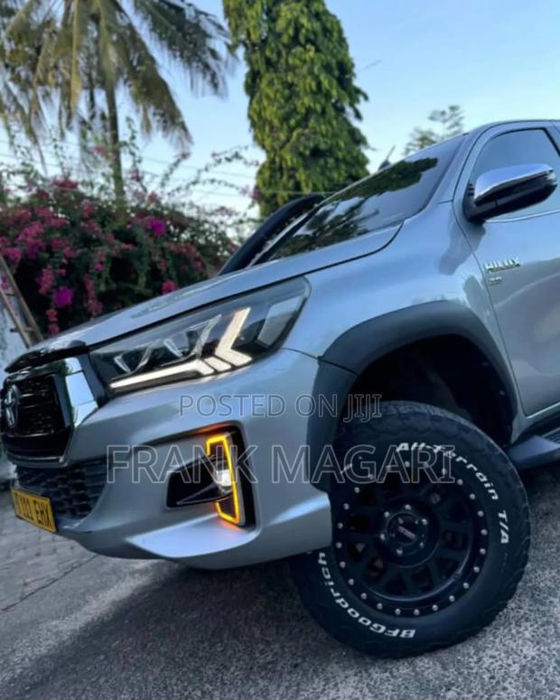 Toyota Hilux 2017 Silver