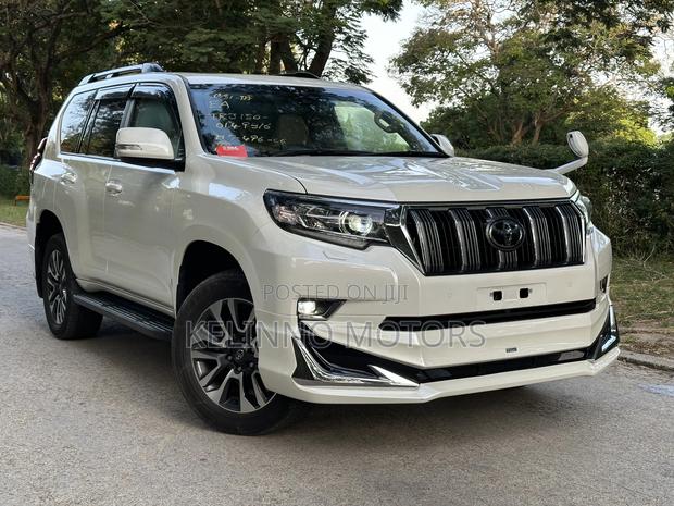 Toyota Land Cruiser Prado 2023 White