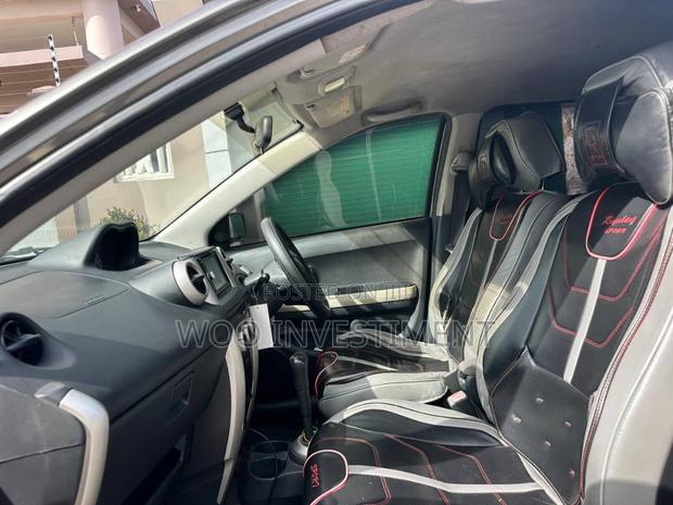 Toyota IST 2007 Gray