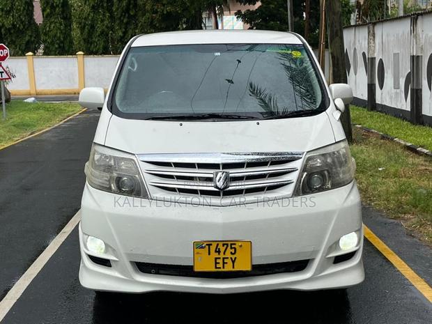 Toyota Alphard 2009 White