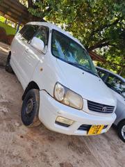 Toyota Noah 2005 White for sale