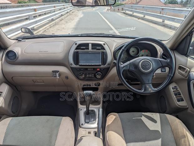 Toyota RAV4 Automatic 2003 Black