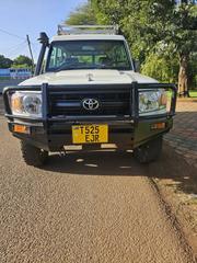 Toyota Land Cruiser 2015 White for sale