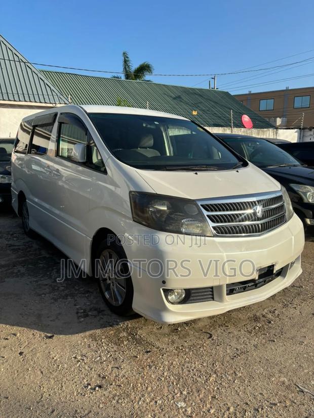 Toyota Alphard 2004 White