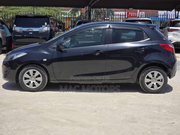 Mazda Demio 2011 Black