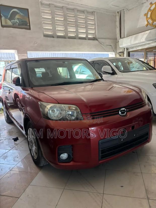 Toyota Corolla Rumion 2008 Red