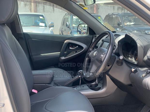 Toyota RAV4 2.4 2008 Pearl
