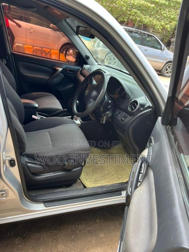 Toyota RAV4 2004 Silver