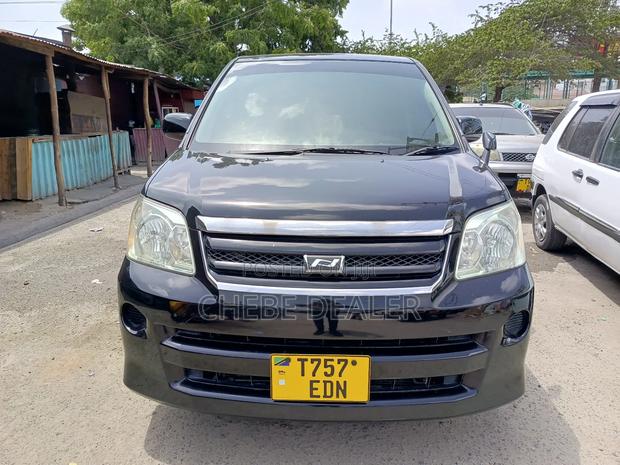 Toyota Noah 2007 Black