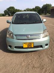 Toyota Raum 2008 Green for sale