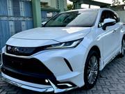 Toyota Harrier 2022 White for sale
