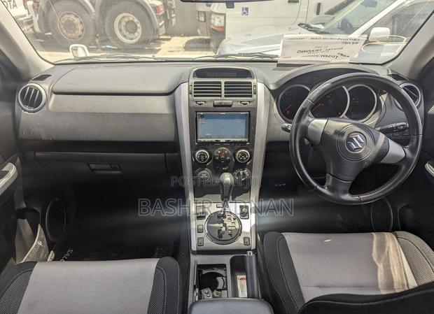 Suzuki Escudo 2007 White
