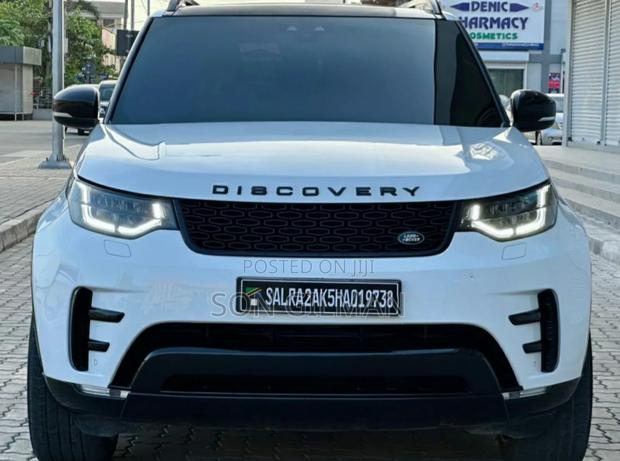 Land Rover Discovery 2018 Pearl