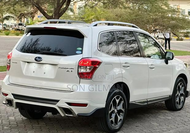 Subaru Forester 2013 Pearl