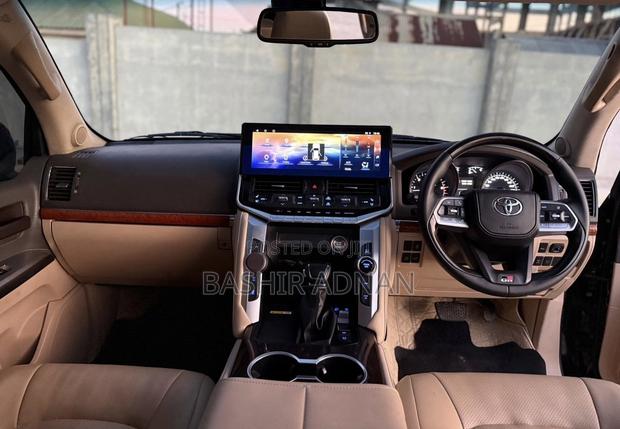 Toyota Land Cruiser 2015 Black